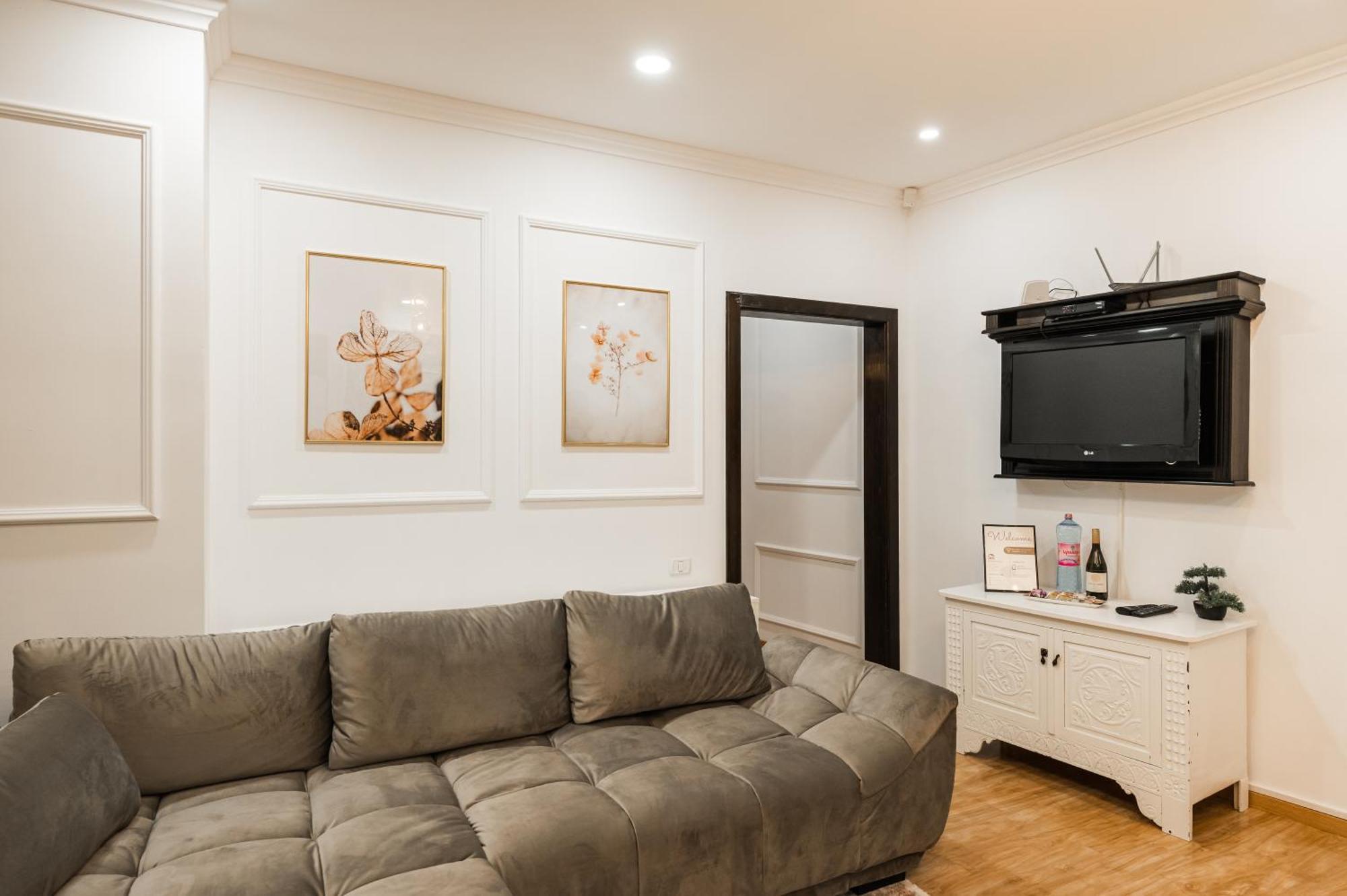 브라쇼브 Apollonia Estate Old Town Big And Luxurious 아파트 외부 사진