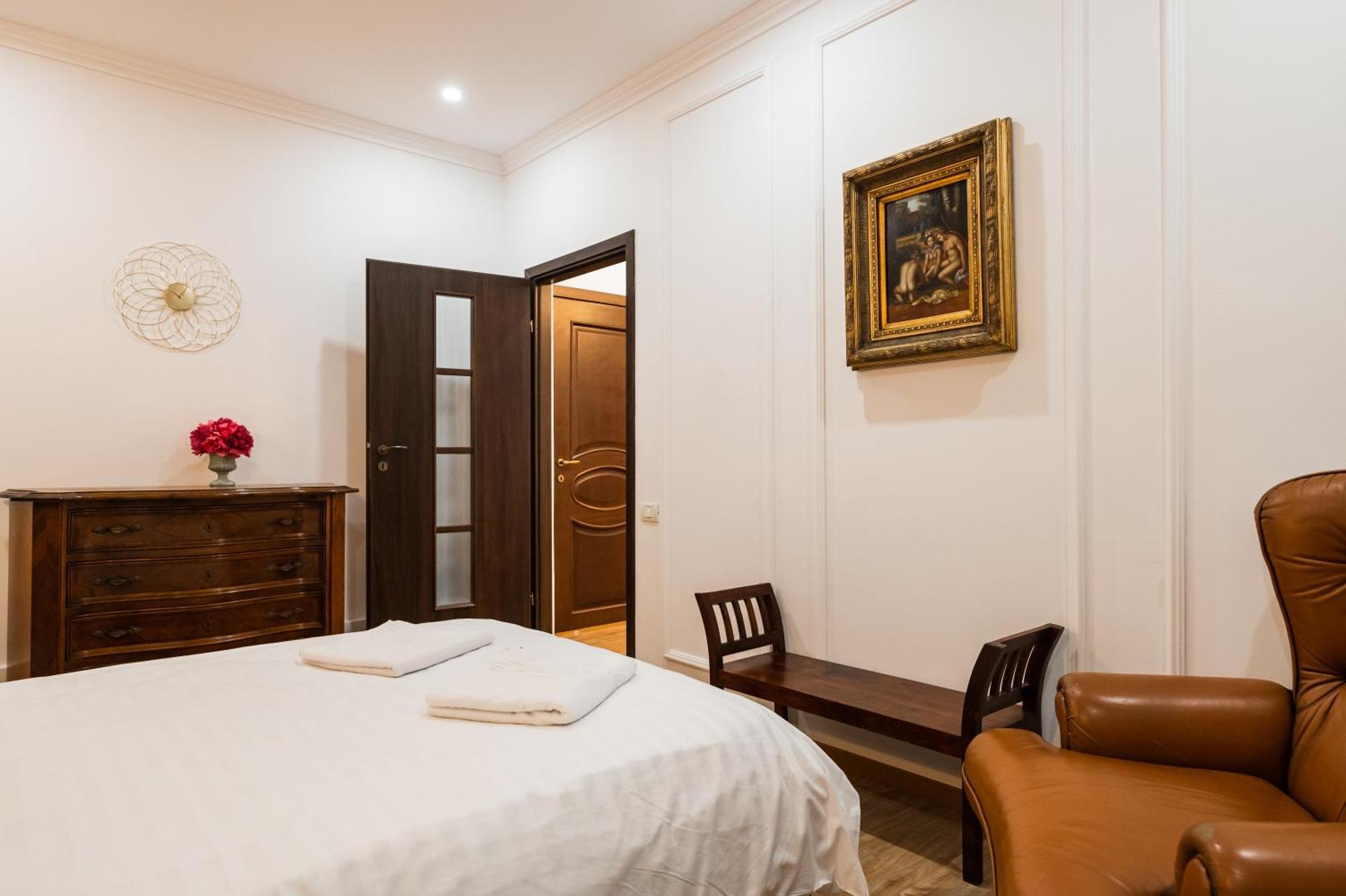 브라쇼브 Apollonia Estate Old Town Big And Luxurious 아파트 외부 사진