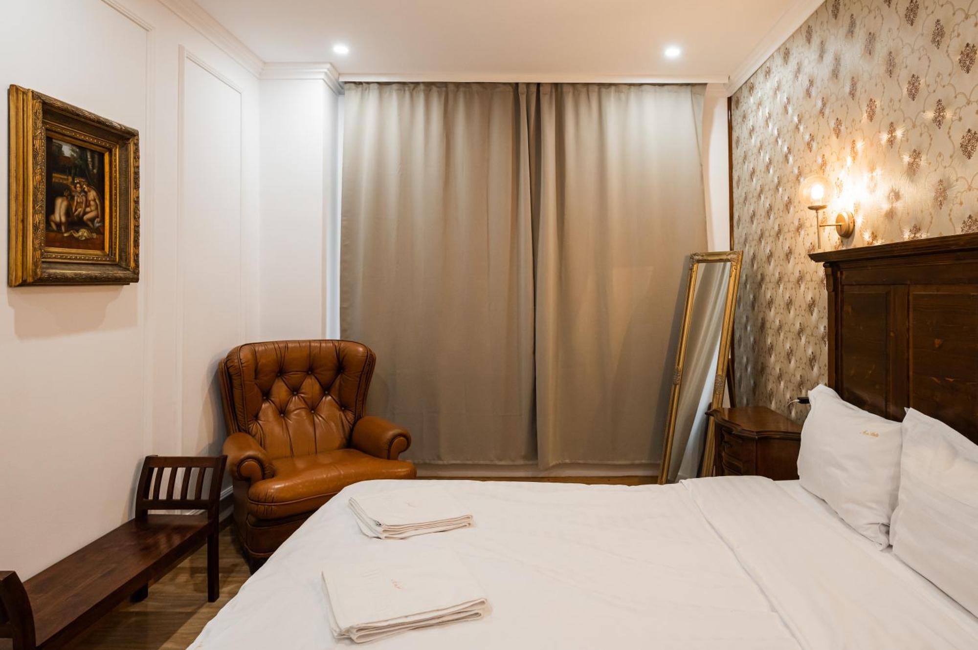 브라쇼브 Apollonia Estate Old Town Big And Luxurious 아파트 외부 사진