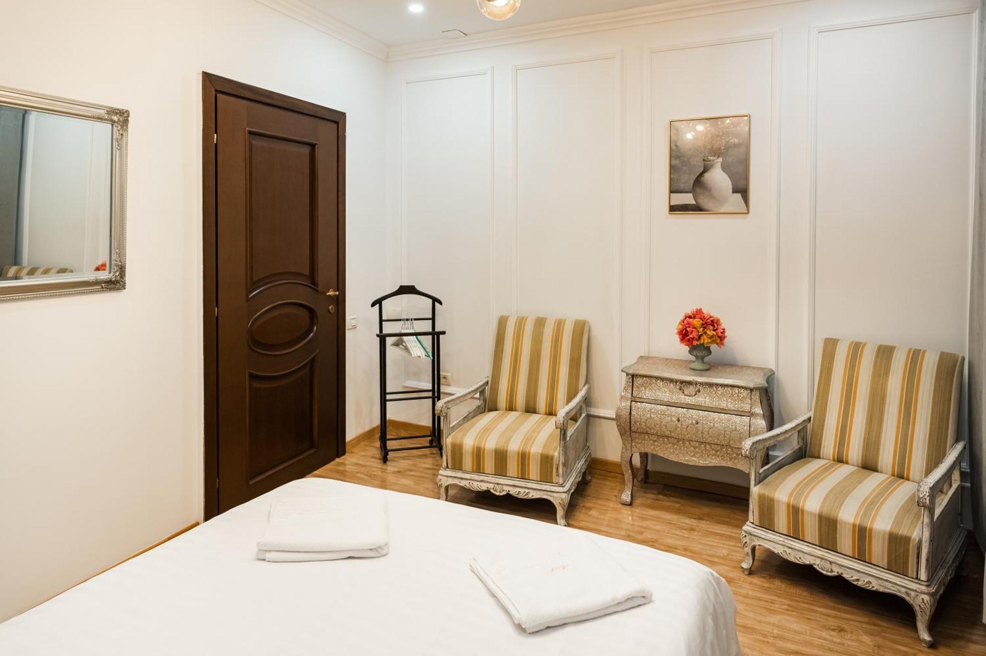 브라쇼브 Apollonia Estate Old Town Big And Luxurious 아파트 외부 사진
